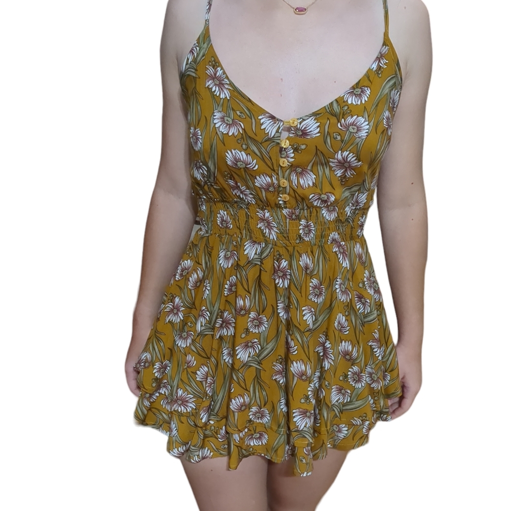 Seek Romper color mustard 100% Rayon  size s